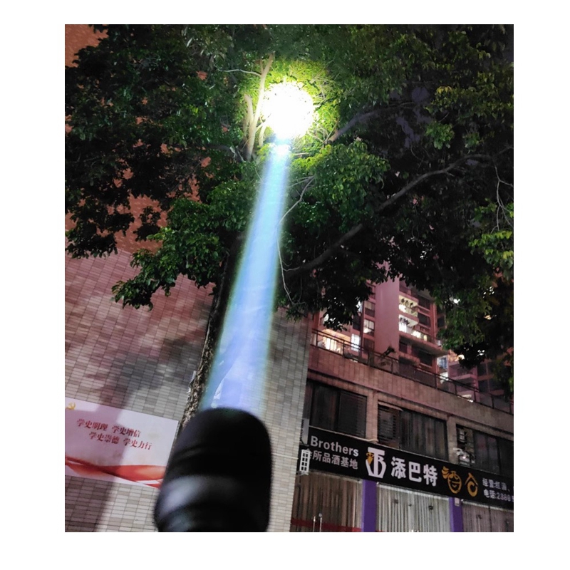 White Light Illuminated Laser  - Xl Outdoor Lighting reseña y precio